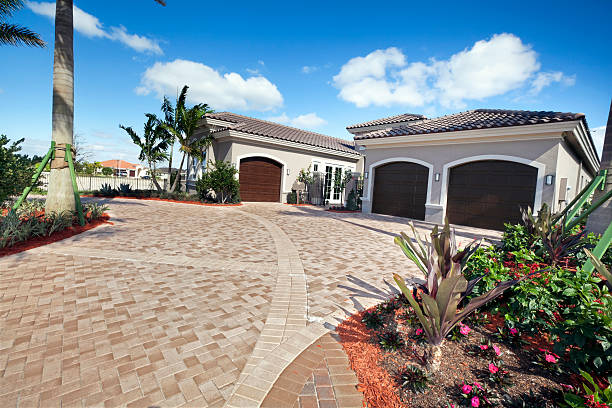 Best Driveway Paving Contractor  in Darien, IL